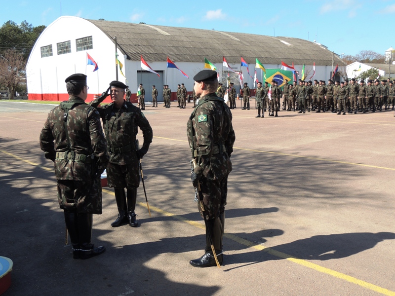 Passagem de Comando na Bia C AD/3 - Comando da 3ª Divisão de Exército