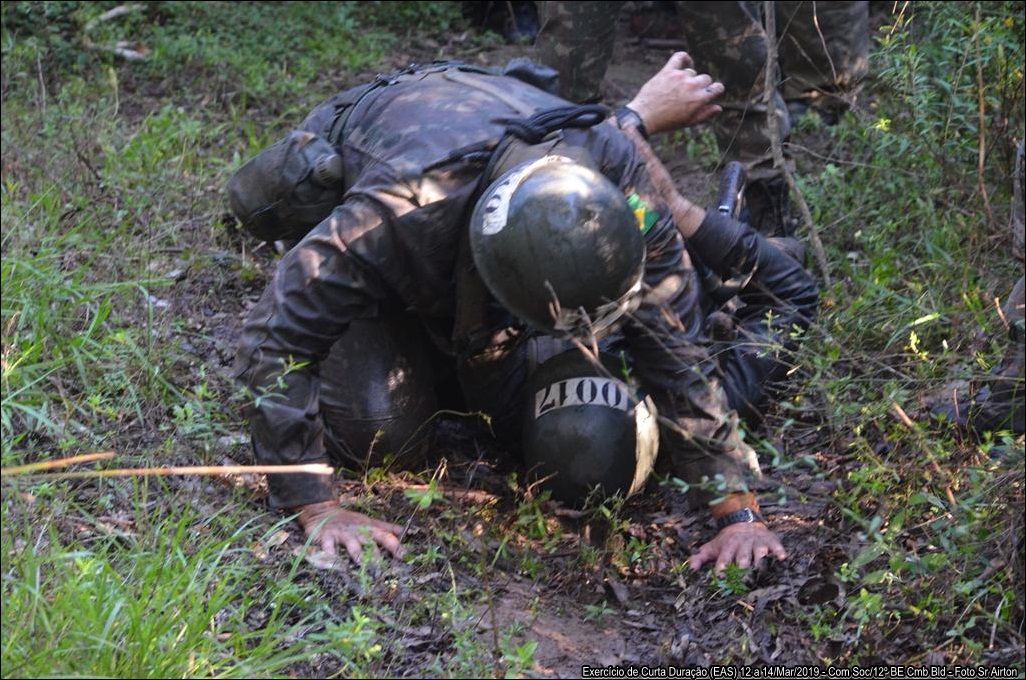 Comando e integrantes do 12º BE Cmb Bld lamentam a morte prematura